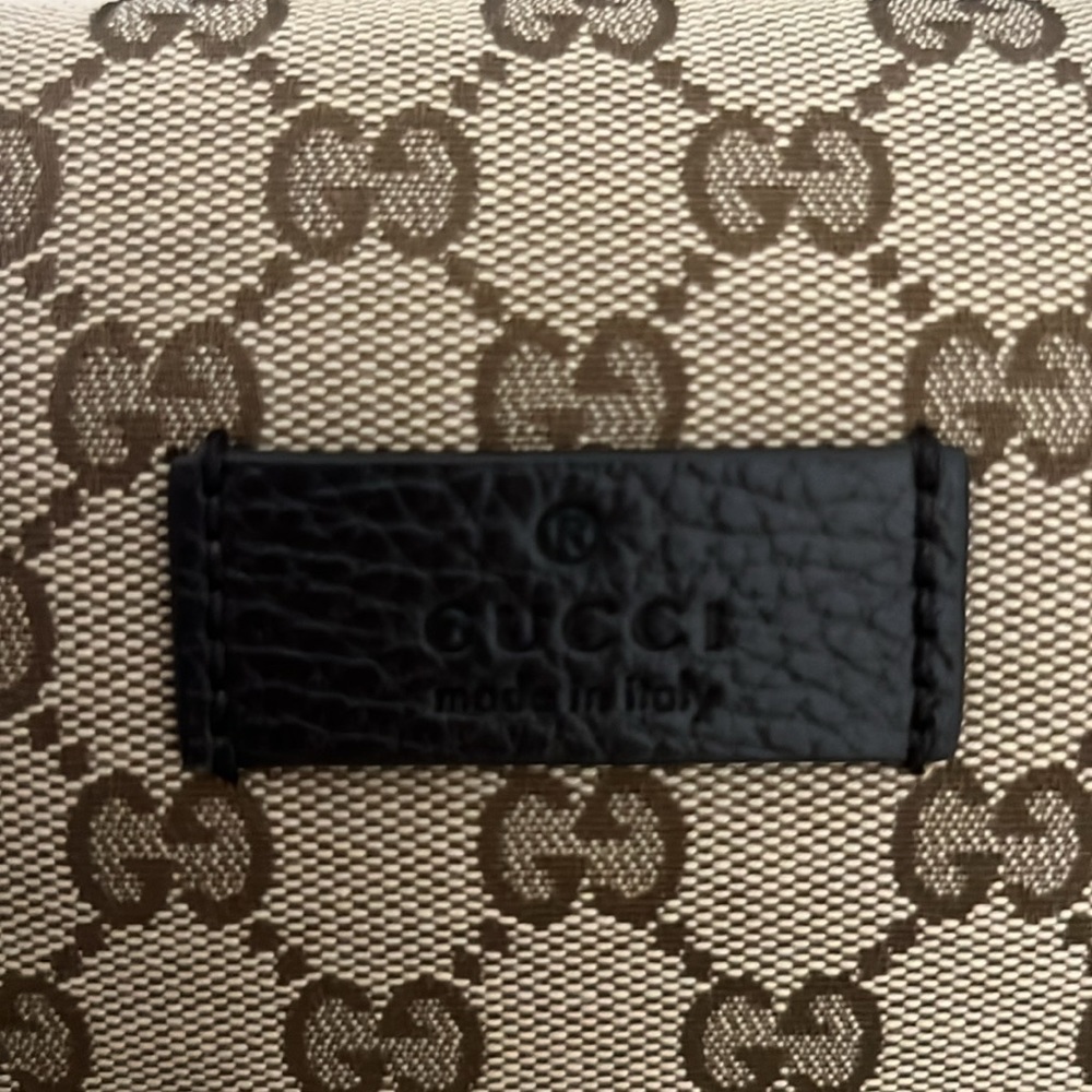 Gucci Unisex Classic Luggage Original GG
NWT
Canvas Carry On Duffle Travel​ - Picture 8 of 10